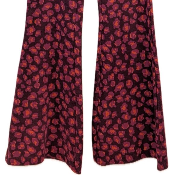 Anthropologie | Plum Knit Flare Pants with Abstract Floral Print | Size XS - Picture 9 of 15
